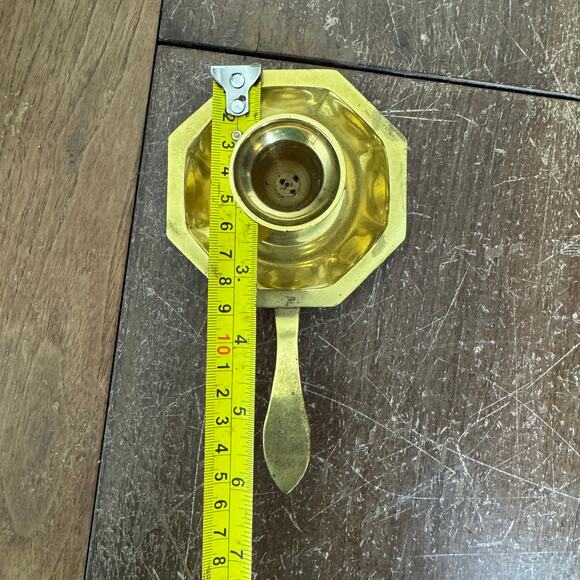 Vintage solid polished brass candle stick holder with handle - Picture 7 of 7